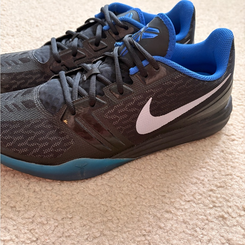 Nike Kobe Mentality Black/Royal size 11